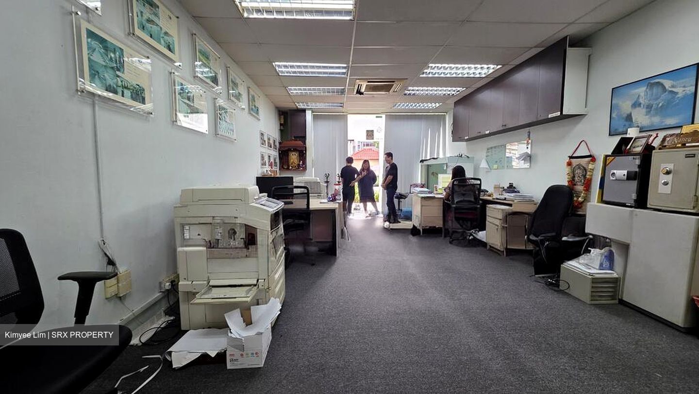 Hong Heng Mansions (D26), Office #523185451